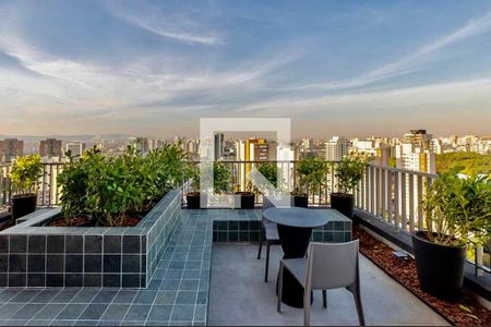 Studio para alugar com 28m², 1 quarto e 1 vaga Studio para alugar com 28m², 1 quarto e 1 vagaÁrea comum