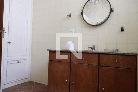 Casa à venda com 172m², 4 quartos e 2 vagasBanheiro Corredor