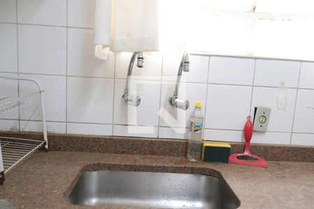 Casa à venda com 172m², 4 quartos e 2 vagascozinha