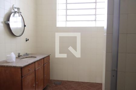 Casa à venda com 172m², 4 quartos e 2 vagasBanheiro Corredor
