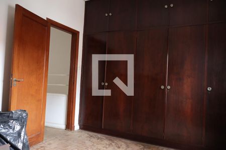 Casa à venda com 172m², 4 quartos e 2 vagasquarto 2