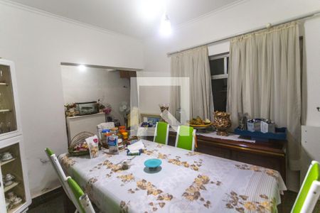 Casa à venda com 125m², 3 quartos e 2 vagas Casa à venda com 125m², 3 quartos e 2 vagasCopa