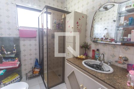 Casa à venda com 125m², 3 quartos e 2 vagas Casa à venda com 125m², 3 quartos e 2 vagasBanheiro social