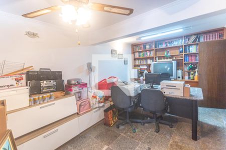 Casa à venda com 125m², 3 quartos e 2 vagas Casa à venda com 125m², 3 quartos e 2 vagasOffice