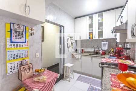 Casa à venda com 125m², 3 quartos e 2 vagas Casa à venda com 125m², 3 quartos e 2 vagasCozinha