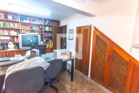 Casa à venda com 125m², 3 quartos e 2 vagas Casa à venda com 125m², 3 quartos e 2 vagasOffice