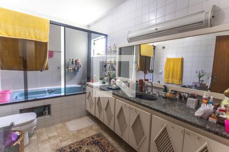 Casa à venda com 125m², 3 quartos e 2 vagas Casa à venda com 125m², 3 quartos e 2 vagasBanheiro suíte 2