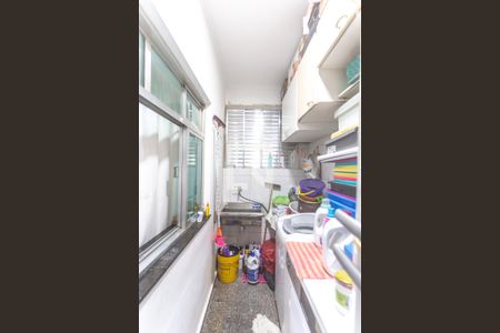 Casa à venda com 125m², 3 quartos e 2 vagas Casa à venda com 125m², 3 quartos e 2 vagasÁrea de serviço