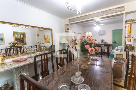 Casa à venda com 125m², 3 quartos e 2 vagas Casa à venda com 125m², 3 quartos e 2 vagasSala de jantar