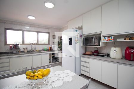 Apartamento à venda com 156m², 3 quartos e 3 vagasCozinha