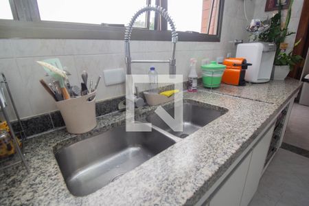 Apartamento à venda com 156m², 3 quartos e 3 vagasCozinha - Torneira