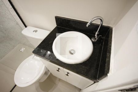 Banheiro  de apartamento para alugar com 1 quarto, 35m² em Bosque da Saúde, São Paulo