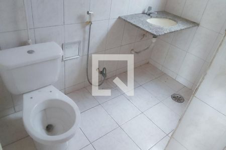 Casa para alugar com 140m², 2 quartos e 1 vaga Casa para alugar com 140m², 2 quartos e 1 vagaBanheiro Social