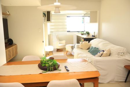 Sala de apartamento para alugar com 2 quartos, 78m² em Armação, Salvador