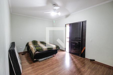 Casa à venda com 240m², 3 quartos e 5 vagasQuarto 4