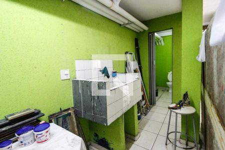 Casa à venda com 240m², 3 quartos e 5 vagasÁrea de serviço 2