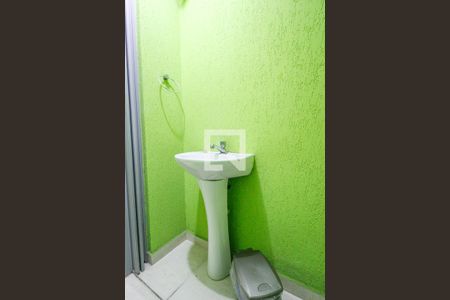 Casa à venda com 240m², 3 quartos e 5 vagasBanheiro de serviço