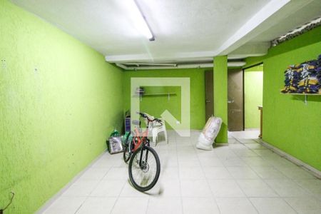 Casa à venda com 240m², 3 quartos e 5 vagasQuarto de serviço