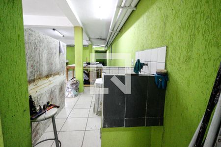 Casa à venda com 240m², 3 quartos e 5 vagasÁrea de serviço 2