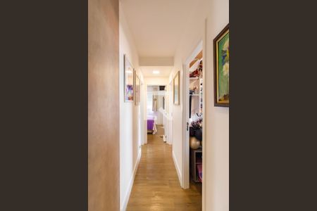 Apartamento à venda com 67m², 3 quartos e 1 vagaCorredor