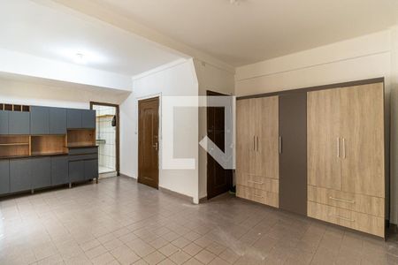Studio à venda com 27m², 1 quarto e sem vaga Studio à venda com 27m², 1 quarto e sem vagaStudio - Armário