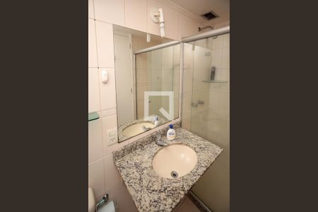 Apartamento à venda com 60m², 2 quartos e 1 vaga Apartamento à venda com 60m², 2 quartos e 1 vagaBanheiro