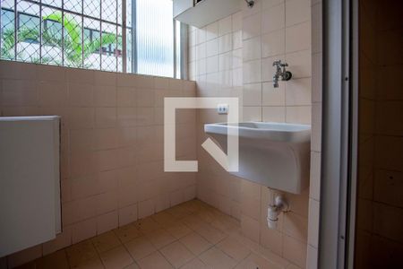 Apartamento para alugar com 70m², 3 quartos e 1 vagaÁrea de Serviço