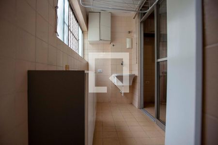 Apartamento para alugar com 70m², 3 quartos e 1 vagaÁrea de Serviço