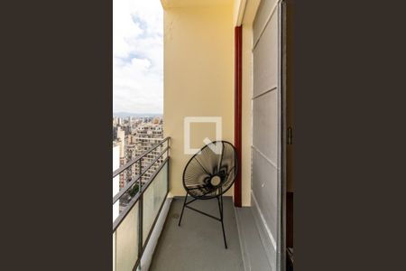 Varanda de kitnet/studio à venda com 1 quarto, 30m² em Santa Ifigênia, São Paulo