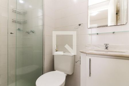 Banheiro da Suíte de apartamento à venda com 3 quartos, 64m² em Parque Maria Domitila, São Paulo