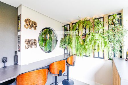 Apartamento à venda com 83m², 2 quartos e 2 vagas Apartamento à venda com 83m², 2 quartos e 2 vagasVaranda