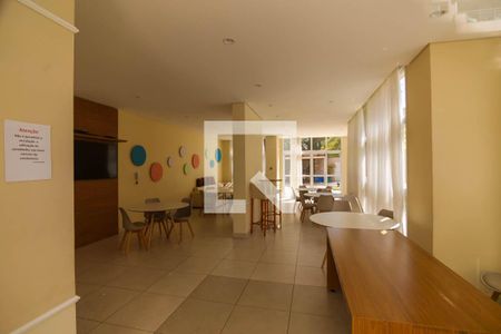 Apartamento para alugar com 47m², 2 quartos e 1 vaga Apartamento para alugar com 47m², 2 quartos e 1 vagaÁrea comum - Salão de festas