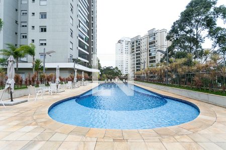 Apartamento à venda com 150m², 3 quartos e 2 vagasÁrea comum - Piscina