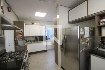Casa à venda com 586m², 4 quartos e 5 vagasCozinha