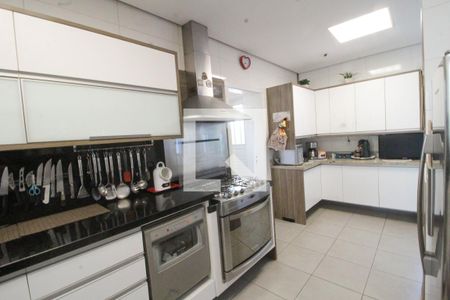 Casa à venda com 586m², 4 quartos e 5 vagasCozinha