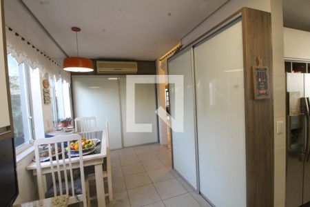 Casa à venda com 586m², 4 quartos e 5 vagasCozinha