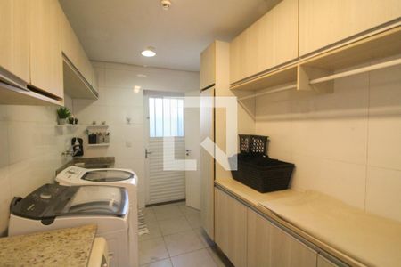 Casa à venda com 586m², 4 quartos e 5 vagasÁrea de Serviço