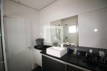 Casa à venda com 586m², 4 quartos e 5 vagasBanheiro da Suíte 3