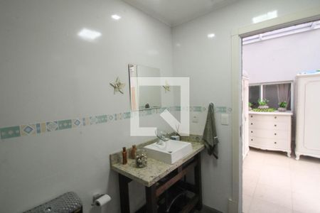 Casa à venda com 586m², 4 quartos e 5 vagasBanheiro 1