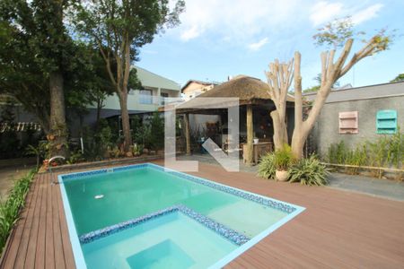 Casa à venda com 586m², 4 quartos e 5 vagasPiscina