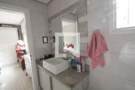 Casa à venda com 586m², 4 quartos e 5 vagasBanheiro da Suíte casa 2