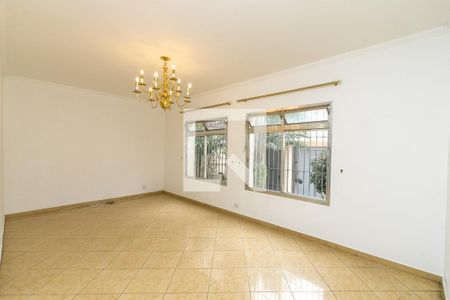 Casa para alugar com 240m², 3 quartos e 6 vagasSala