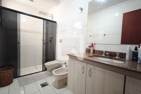 Apartamento à venda com 256m², 4 quartos e 3 vagas Apartamento à venda com 256m², 4 quartos e 3 vagasBanheiro suíte 3