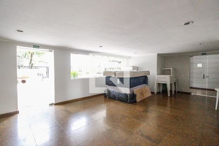 Apartamento à venda com 98m², 3 quartos e 2 vagasSalão de festas