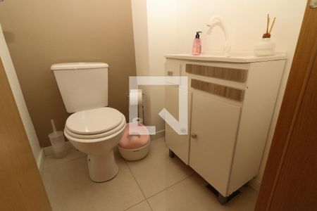 Casa de condomínio à venda com 87m², 3 quartos e 2 vagasLavabo