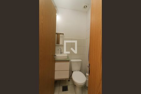 Casa de condomínio à venda com 87m², 3 quartos e 2 vagasBanheiro Social