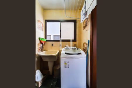 Apartamento para alugar com 115m², 3 quartos e 1 vagaÁrea de Serviço