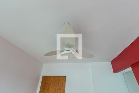 Sala - Ventilador de apartamento para alugar com 2 quartos, 52m² em Olaria, Rio de Janeiro