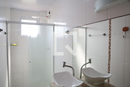 Banheiro Social de apartamento para alugar com 1 quarto, 52m² em Guilhermina, Praia Grande