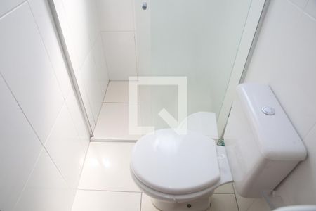 Banheiro Social de apartamento para alugar com 1 quarto, 52m² em Guilhermina, Praia Grande